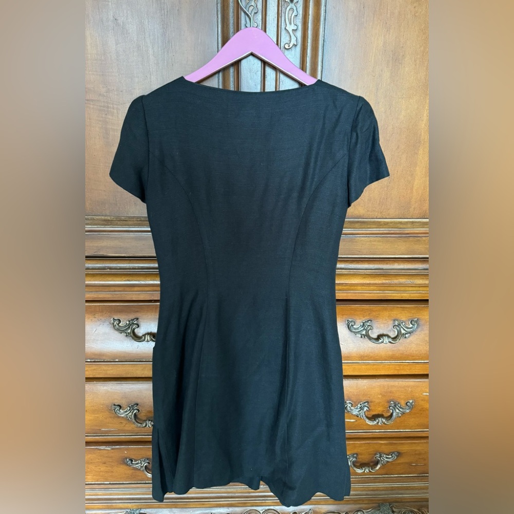 Vintage Kamisato Black Short Sleeve Linen Dress with pleated hem &side pockets - Picture 5 of 5